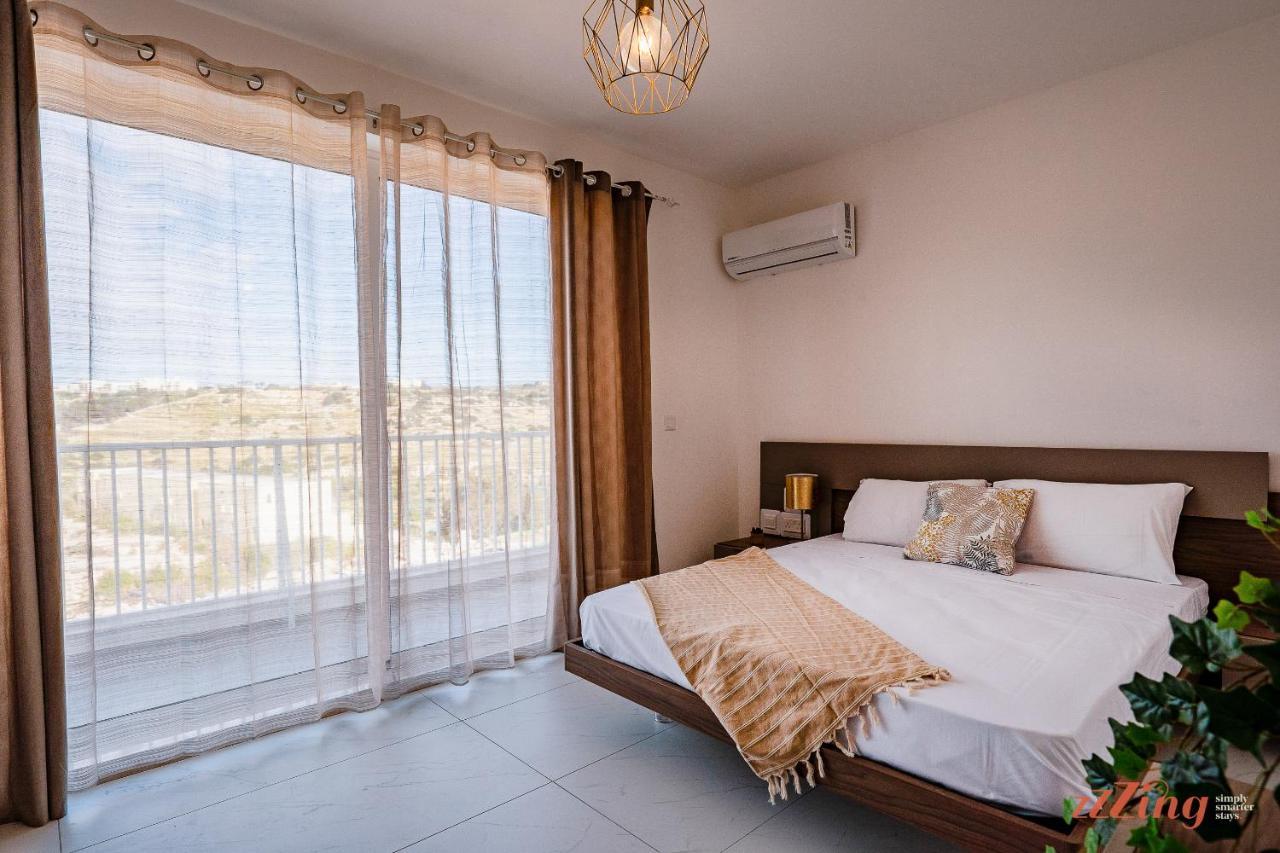 Appartamento Insta Worthy Gorgeous Seaview Penthouse St. Paul's Bay Esterno foto